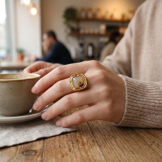 Bague Dorée Ajustable Pierre Carrée Résine Léopard pour femme