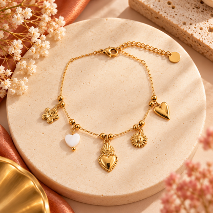 Bracelet Doré Charms Cœurs & Fleur en acier inoxydable pour femme