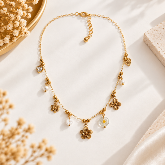 Collier Fin Charms Fleurs & Perles Doré en acier inoxydable pour femme